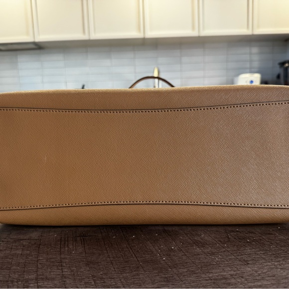 Light Umber Leather Tory Burch Tote - Picture 8 of 8